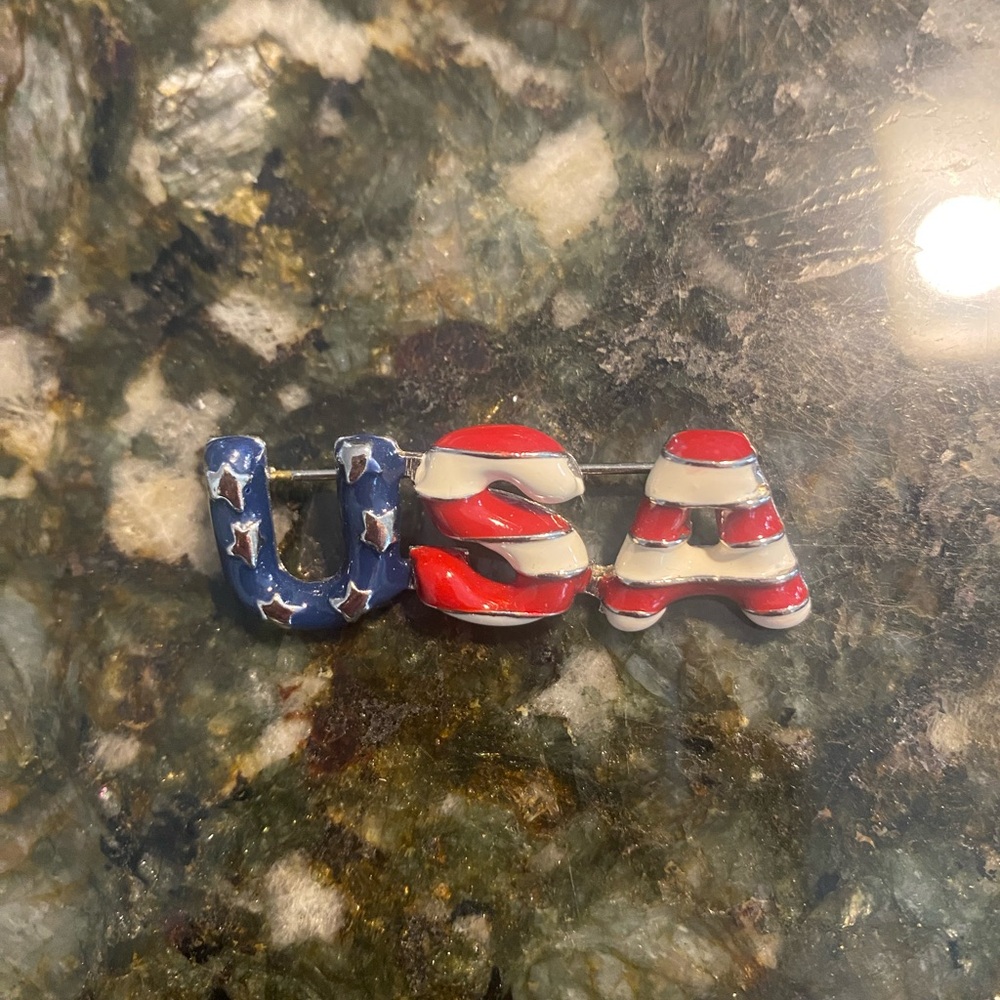 Patriotic USA Pin
